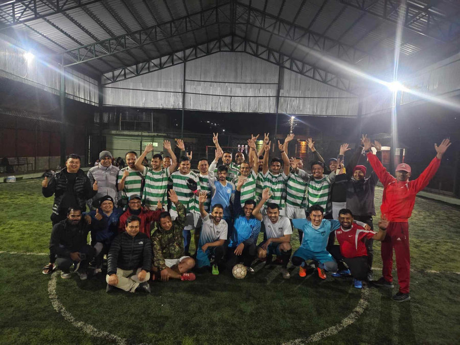 Full squad celebration 🎉